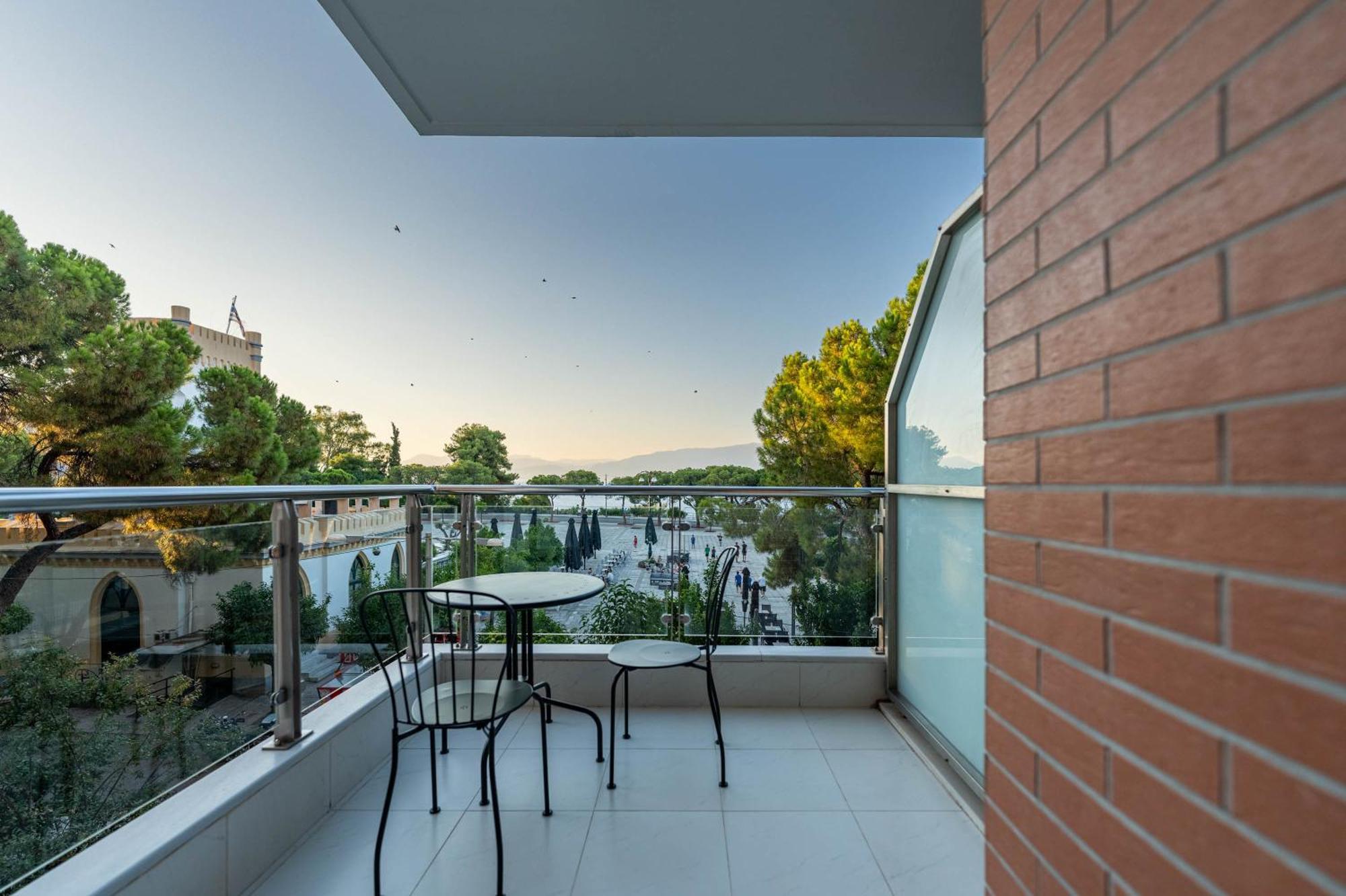 Byron Luxury Apartments Αίγιο Εξωτερικό φωτογραφία